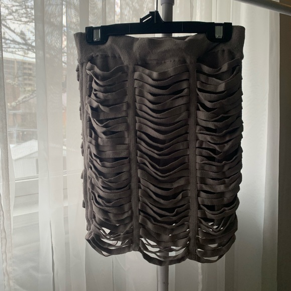 Gray string skirt or shirt - Picture 8 of 12